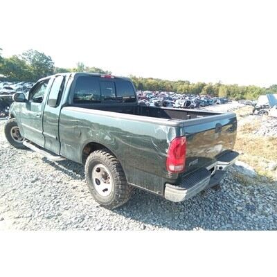 2000 Ford F-150 Series Pickup Axle Assembly, Rear - ~433578414