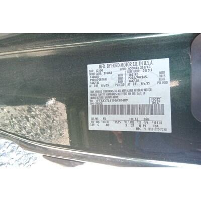 2000 Ford F-150 Series Pickup Axle Assembly, Rear - ~433578414