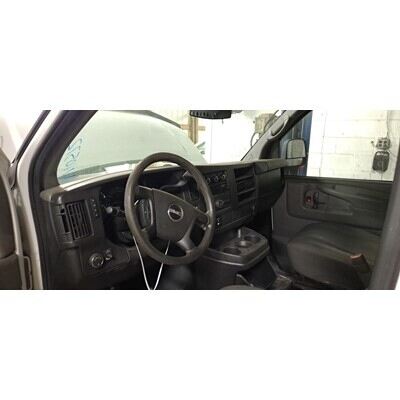 2010 Chevrolet Express 2500 Axle Assembly, Rear - ~410008805