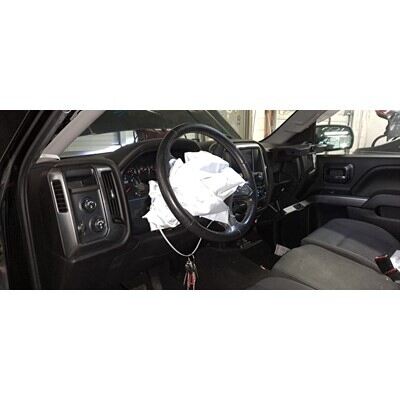 2014 Chevrolet Silverado 1500  Axle Assembly, Rear - ~416364453