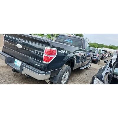 2012 Ford F-150 Series Pickup Axle Assembly, Rear - ~422730288