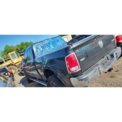 2013 Dodge 3500 Series Pickup Axle Assy, Front (4WD) - ~423033261