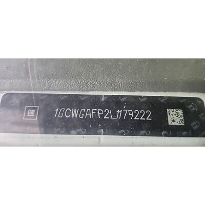 2018 Chevrolet Express 2500 Axle Assembly, Rear - ~425243307