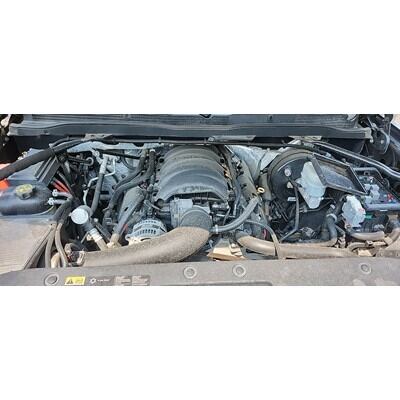 2014 Chevrolet Silverado 1500  Axle Assembly, Rear - ~425699949
