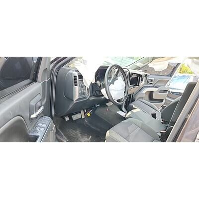 2014 Chevrolet Silverado 1500  Axle Assembly, Rear - ~425699949