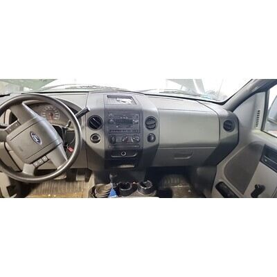 2004 Ford F-150 Series Pickup Axle Assembly, Rear - ~424991019