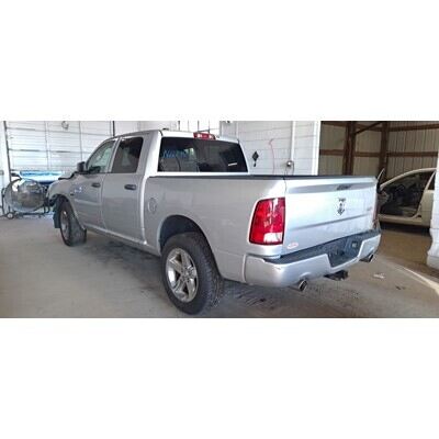 2013 Dodge 1500 Series Pickup Axle Assembly, Rear - ~428236814