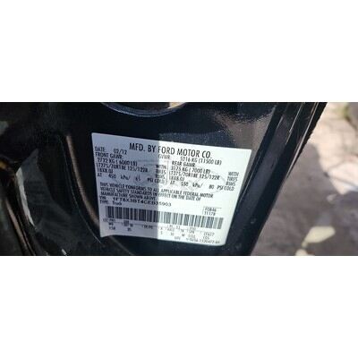 2011 Ford F-250 Super Duty Pickup Axle Assy, Front (4WD) - ~435283762