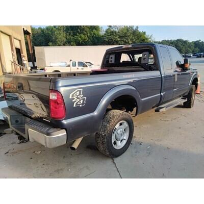 2013 Ford F-250 Super Duty Pickup Axle Assy, Front (4WD) - ~428823089