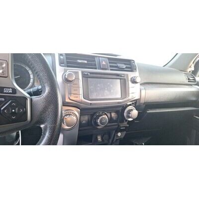 2010 Toyota 4Runner Axle Assembly, Rear - ~411816829