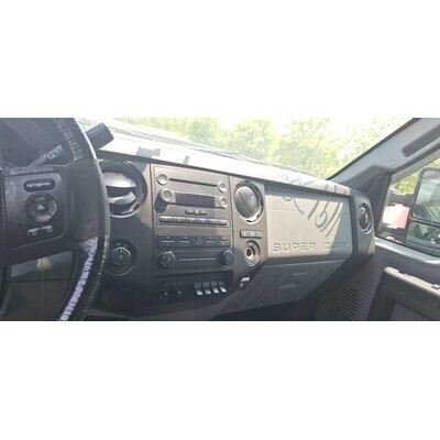 2013 Ford F-250 Super Duty Pickup Axle Assy, Front (4WD) - ~425795770