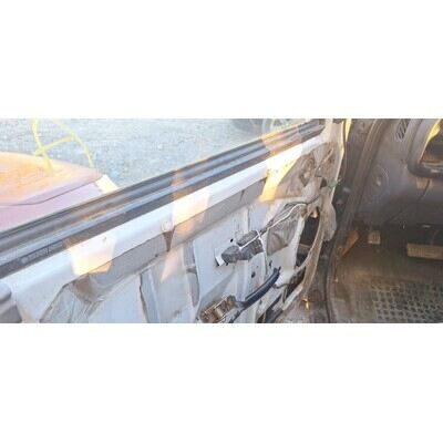 2000 Dodge 1500 Series Pickup Axle Assy, Front (4WD) - ~435137259