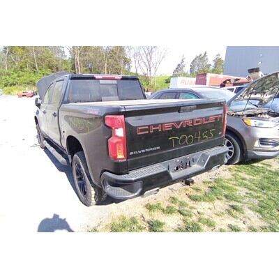 2019 Chevrolet Silverado 1500  Axle Assembly, Rear - ~421282098