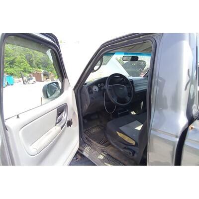 1998 Mazda Pickup Axle Assembly, Rear - ~423409430