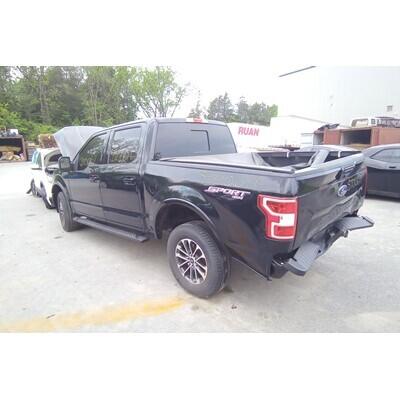 2018 Ford F-150 Series Pickup Axle Assembly, Rear - ~423433059