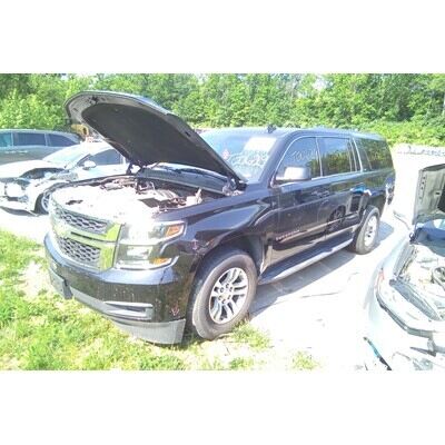 2015 Chevrolet Suburban 1500 Series Axle Assembly, Rear - ~425380875