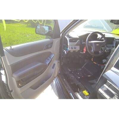 2015 Chevrolet Suburban 1500 Series Axle Assembly, Rear - ~425380875