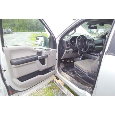 2015 Ford F-150 Series Pickup Axle Assembly, Rear - ~424229523