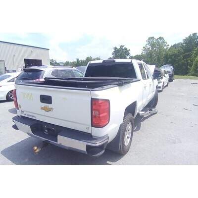 2014 Chevrolet Silverado 1500  Axle Assembly, Rear - ~429029130