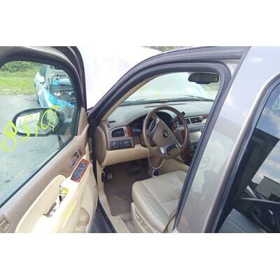 2009 Cadillac Escalade Axle Assembly, Rear - ~428909075