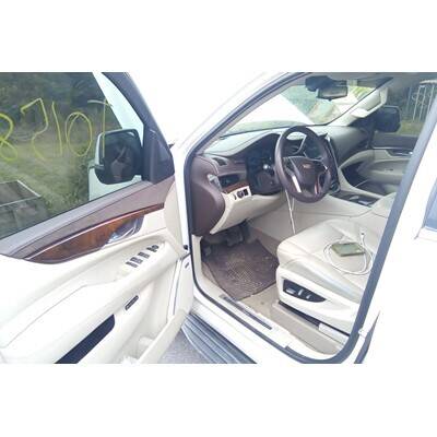 2015 Cadillac Escalade Axle Assembly, Rear - ~433138812