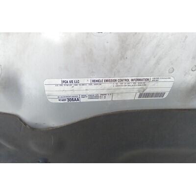 2013 Dodge 1500 Series Pickup Axle Assembly, Rear - ~433053855