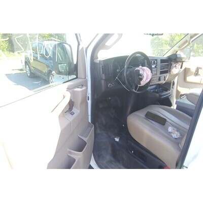 2018 Chevrolet Express 2500 Axle Assembly, Rear - ~434953418