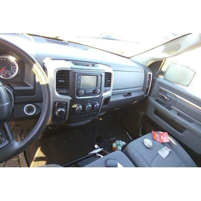 2013 Dodge 1500 Series Pickup Axle Assembly, Rear - ~438362881