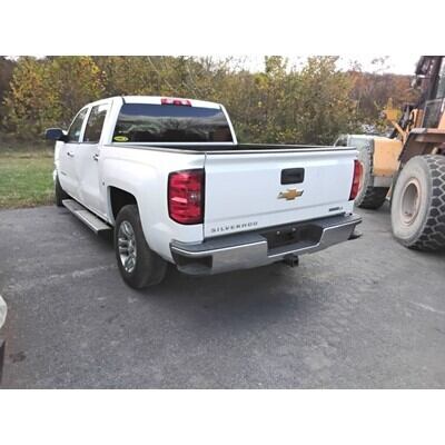 2014 Chevrolet Silverado 1500  Axle Assembly, Rear - ~438487190