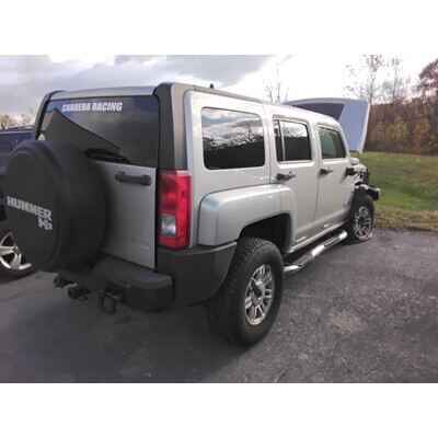 2006 Hummer H3 Axle Assembly, Rear - ~439148976