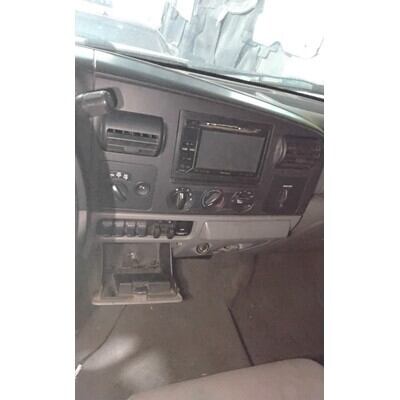 2005 Ford F-350 Super Duty Pickup Axle Assy, Front (4WD) - ~439108867