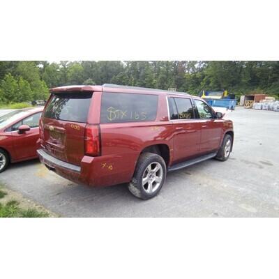 2015 Chevrolet Suburban 1500 Series Axle Assembly, Rear - ~397160822