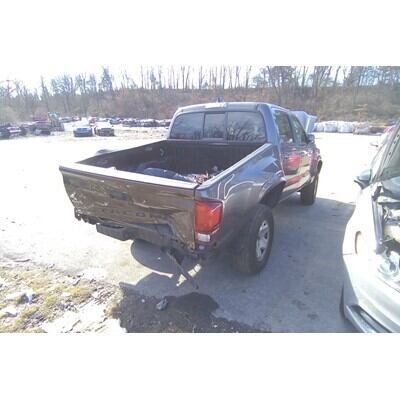 2016 Toyota Tacoma Axle Assembly, Rear - ~414897581