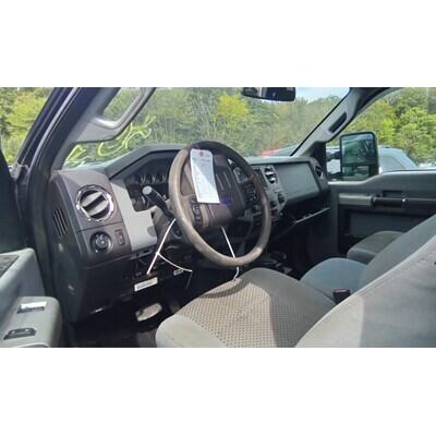 2013 Ford F-250 Super Duty Pickup Axle Assy, Front (4WD) - ~434626212