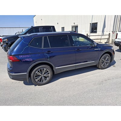 2022 Volkswagen Tiguan Axle Shaft - ~421300027