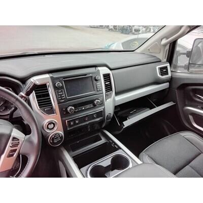 2016 Nissan Titan XD Axle Assembly, Rear - ~406234064