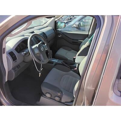 2005 Nissan Xterra Axle Assembly, Rear - ~414309930