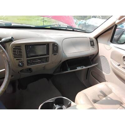 2000 Ford F-150 Series Pickup Axle Assembly, Rear - ~424345897