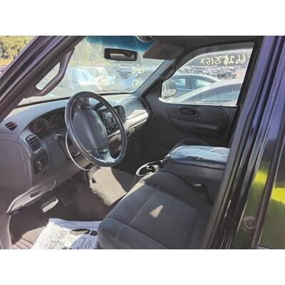 2000 Ford F-150 Series Pickup Axle Assembly, Rear - ~432915263